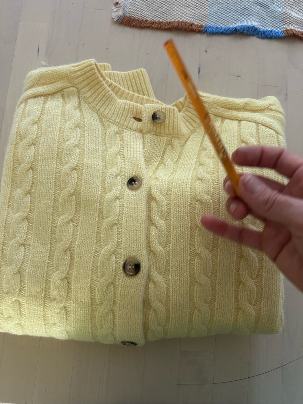 Doen Penrose cardigan in lemon chiffon - Picture 4 of 10